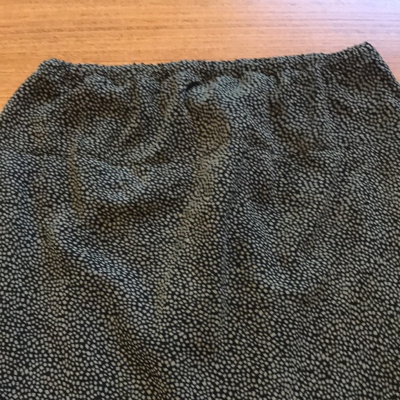 Motherhood Maternity Crepe Fully Lined Maxi Skirt - Picture 11 of 14